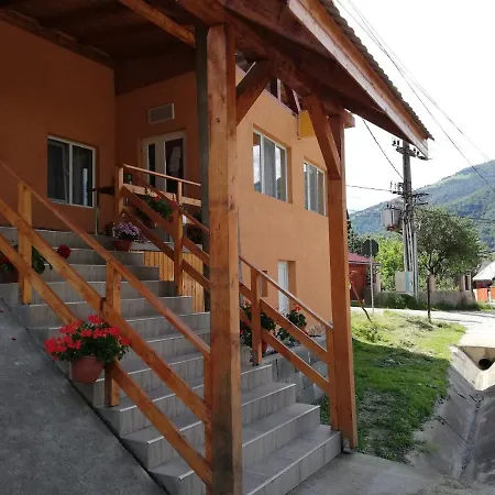Fructele Padurii Hotel 3*