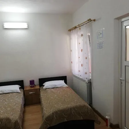 Hotel Fructele Padurii