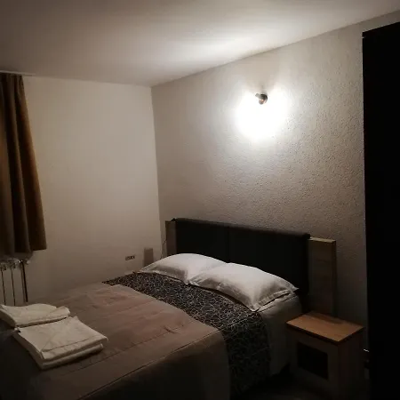 Fructele Padurii Hotel 3*